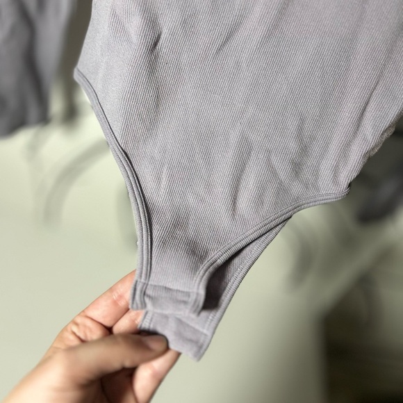 NEW Zara Lavender Long Sleeve Bodysuit w/Keyhole Back, High Neck, Thong, Sz Sm - Picture 3 of 8